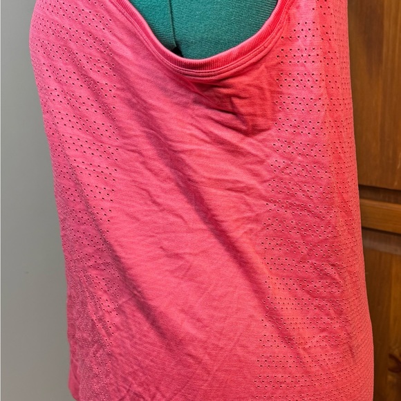 EUC - Lululemon Breeze By Muscle Tank II - Size 12 - Picture 5 of 8